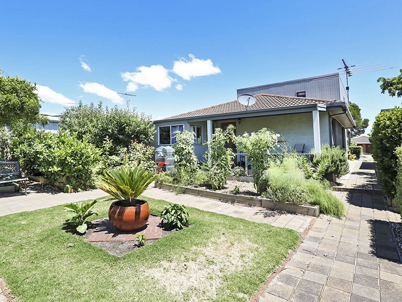 45 Edge Water Drive, Clifton Springs VIC 3222