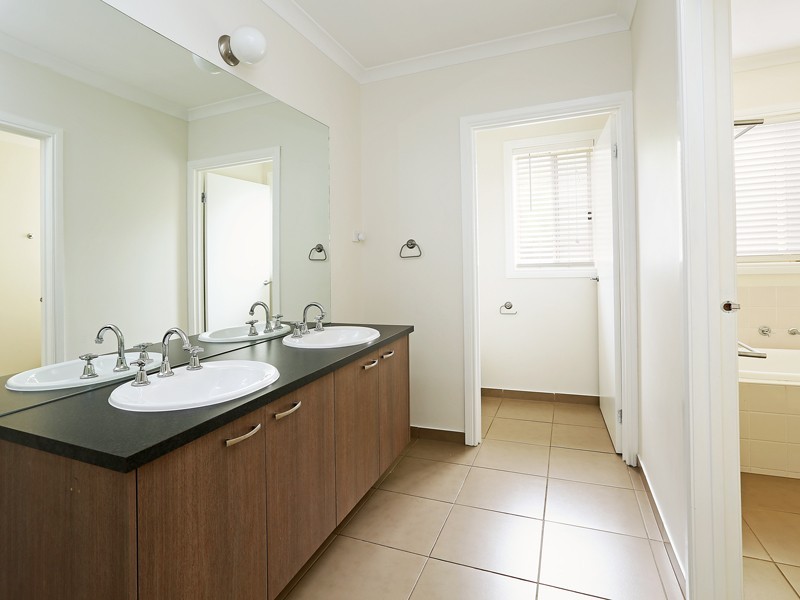 33 DeBurgh road, Drysdale VIC 3222