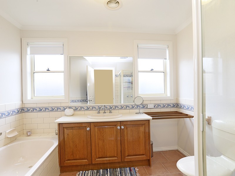 22 Dane Court, Leopold VIC 3224