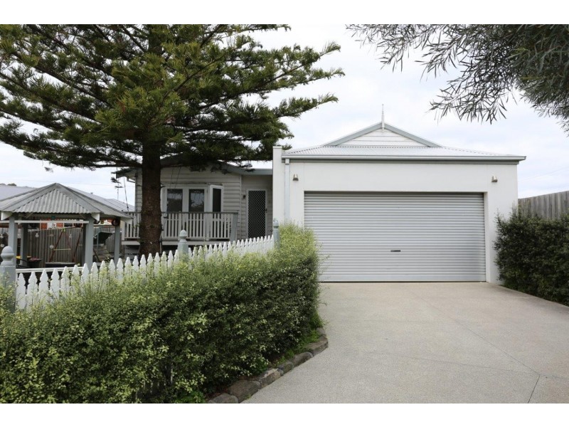 8 De Burgh Road, Drysdale VIC 3222