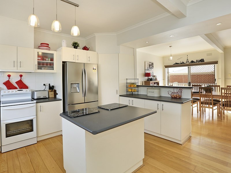 8 De Burgh Road, Drysdale VIC 3222