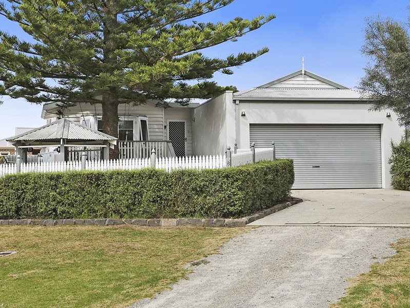 8 De Burgh Road, Drysdale VIC 3222