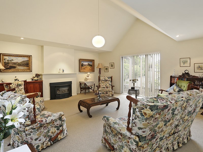 4 Eastwood Crescent, Drysdale VIC 3222