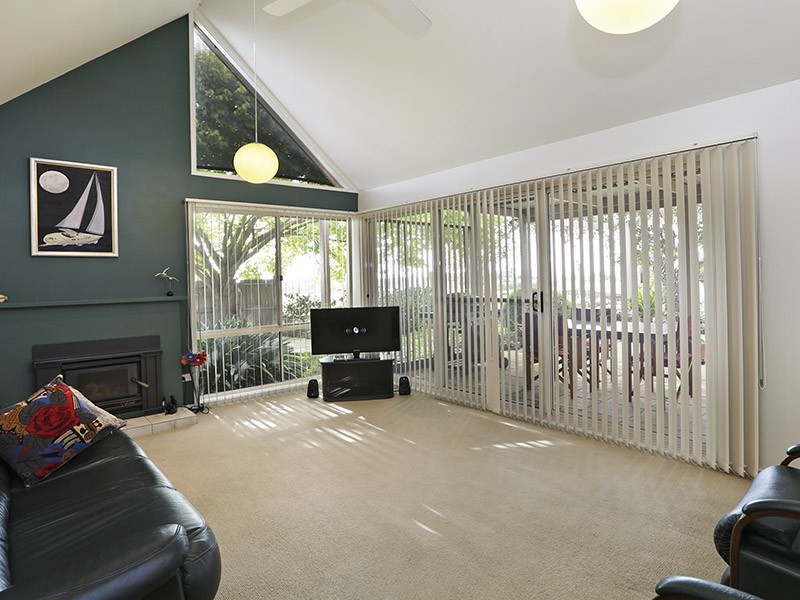 4 Eastwood Crescent, Drysdale VIC 3222