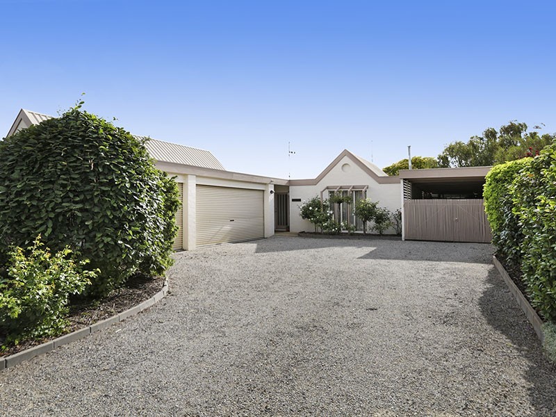 4 Eastwood Crescent, Drysdale VIC 3222