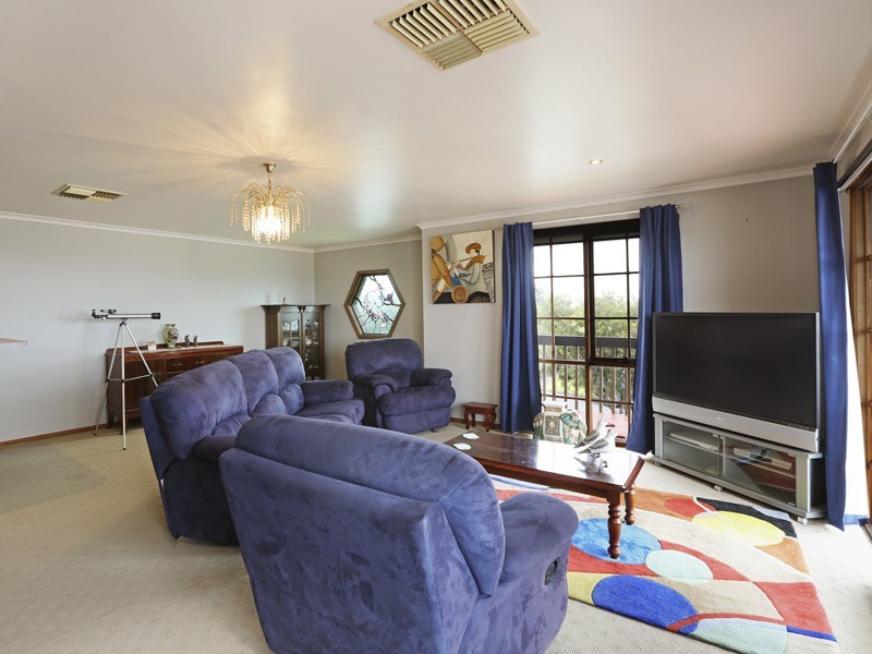 77 Yarramundi Drive, Clifton Springs VIC 3222