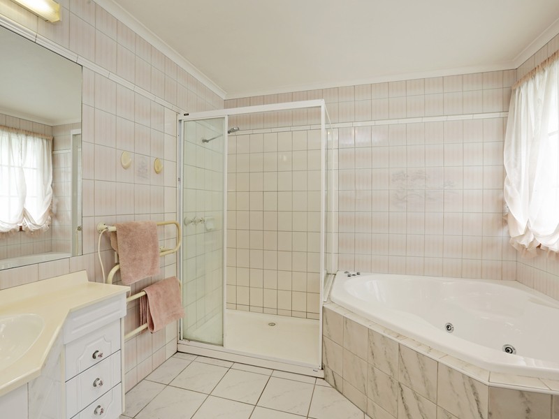 77 Yarramundi Drive, Clifton Springs VIC 3222