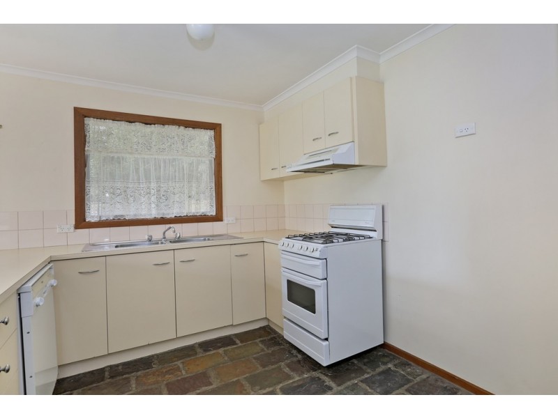 31 Carawatha Avenue, Clifton Springs VIC 3222