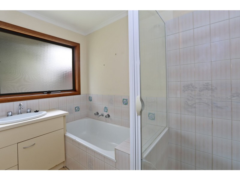 31 Carawatha Avenue, Clifton Springs VIC 3222