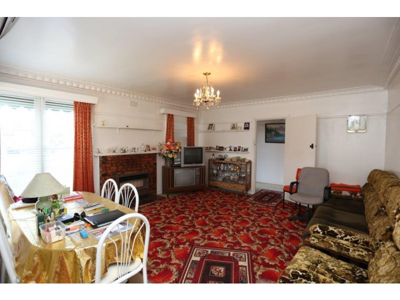 83 South Valley Road, Highton VIC 3216