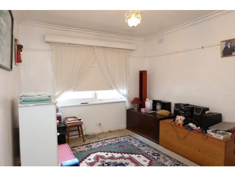 83 South Valley Road, Highton VIC 3216