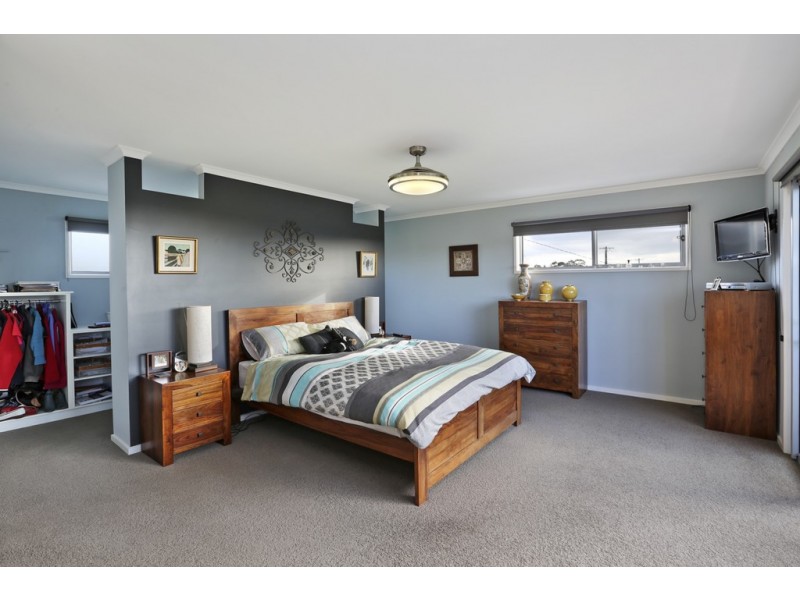 17 Carawatha Avenue, Clifton Springs VIC 3222