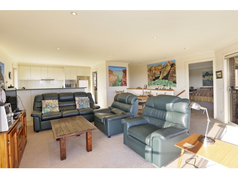 8 Calumet Rise, Clifton Springs VIC 3222