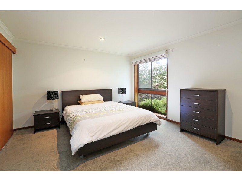 3 Batman Court, Indented Head VIC 3223