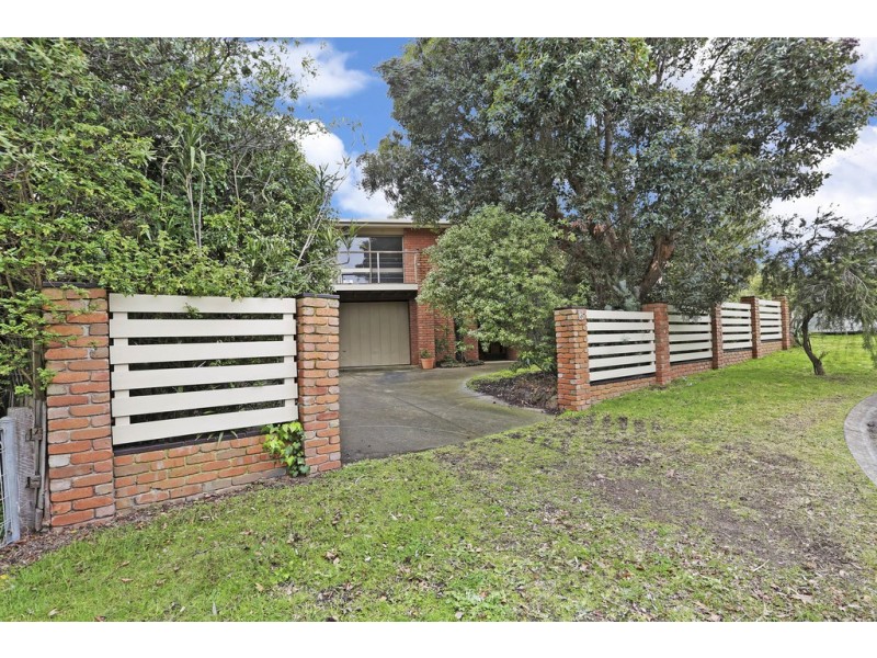 3 Batman Court, Indented Head VIC 3223