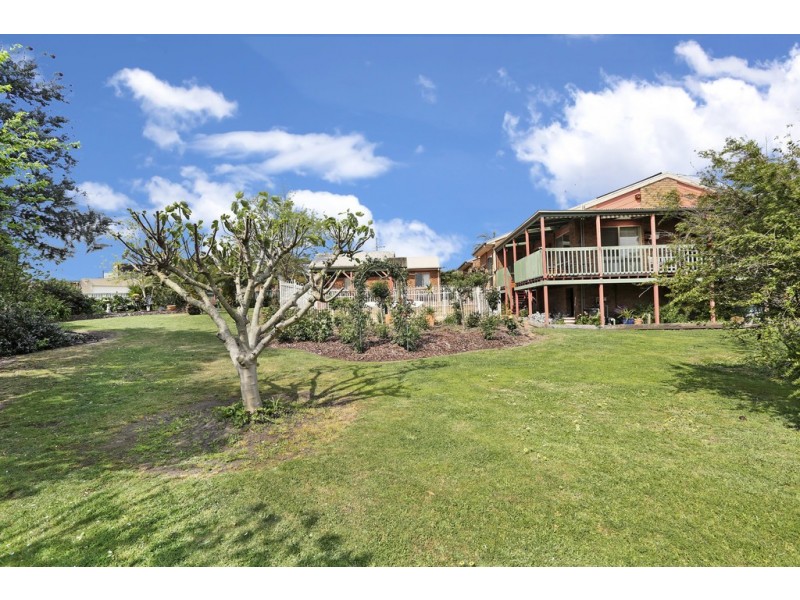 2 Narawi Avenue, Clifton Springs VIC 3222