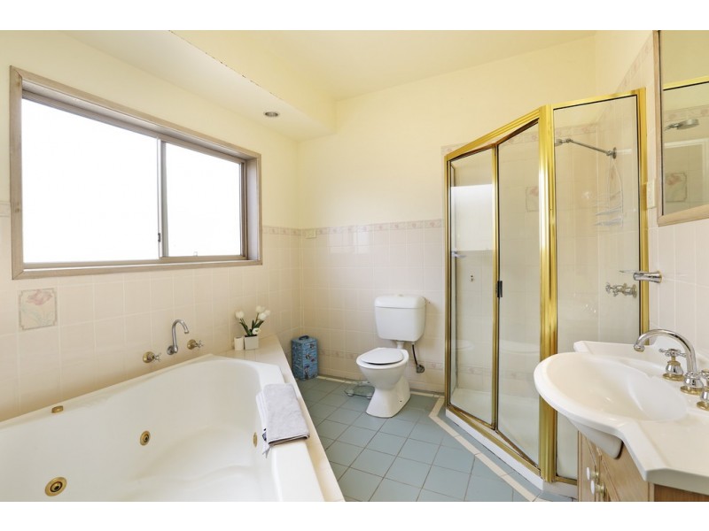 2 Narawi Avenue, Clifton Springs VIC 3222