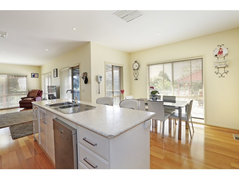 2 Narawi Avenue, Clifton Springs VIC 3222