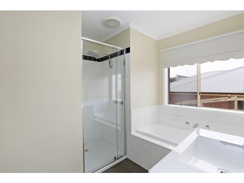 20 Newcombe Street, Drysdale VIC 3222
