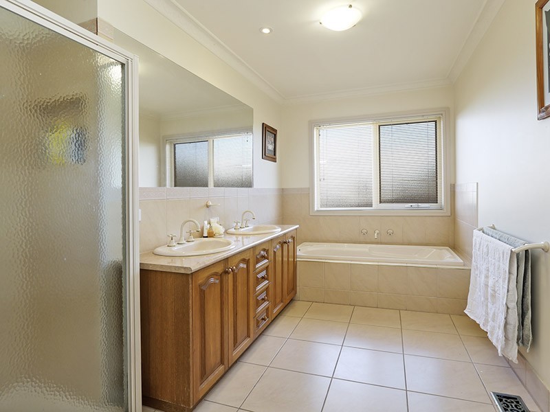 2 Gange Place, Clifton Springs VIC 3222