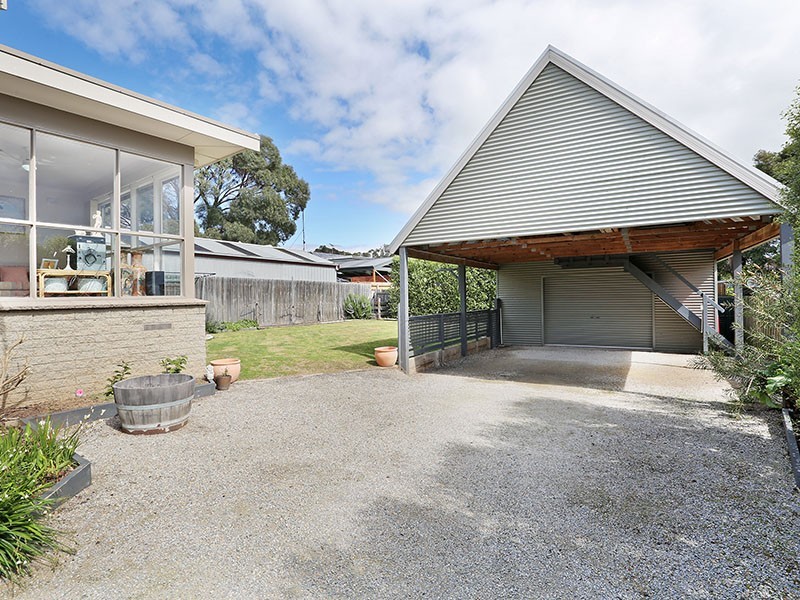 114 Beacon Point Road, Clifton Springs VIC 3222