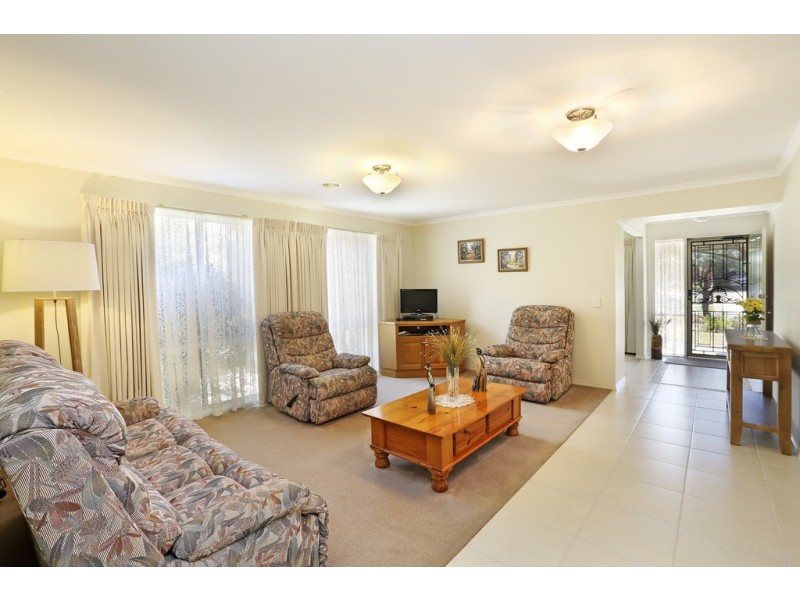 12 Bayvista Parade, Drysdale VIC 3222