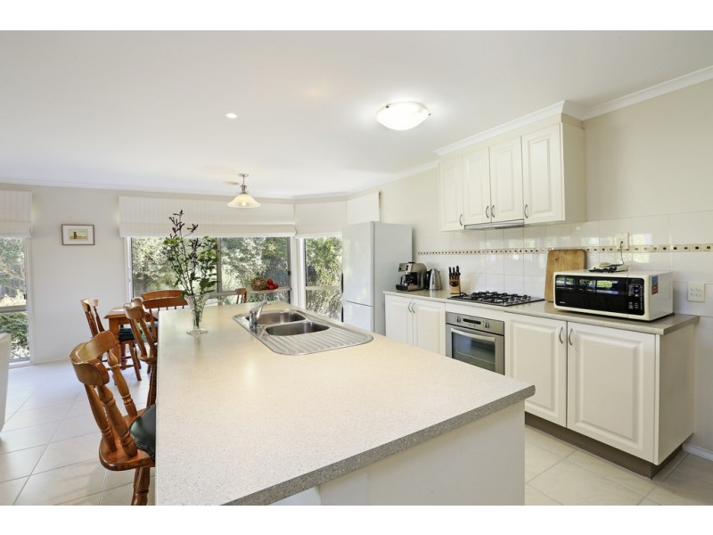 12 Bayvista Parade, Drysdale VIC 3222