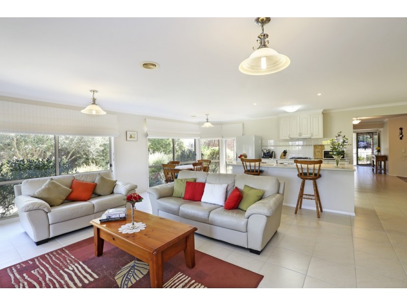 12 Bayvista Parade, Drysdale VIC 3222