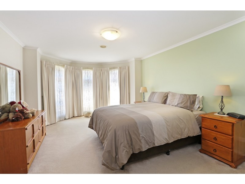 12 Bayvista Parade, Drysdale VIC 3222