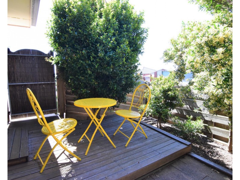 2/19 Donvale Drive, Leopold VIC 3224