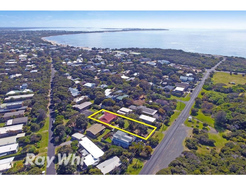 24 Ocean Road, Point Lonsdale VIC 3225