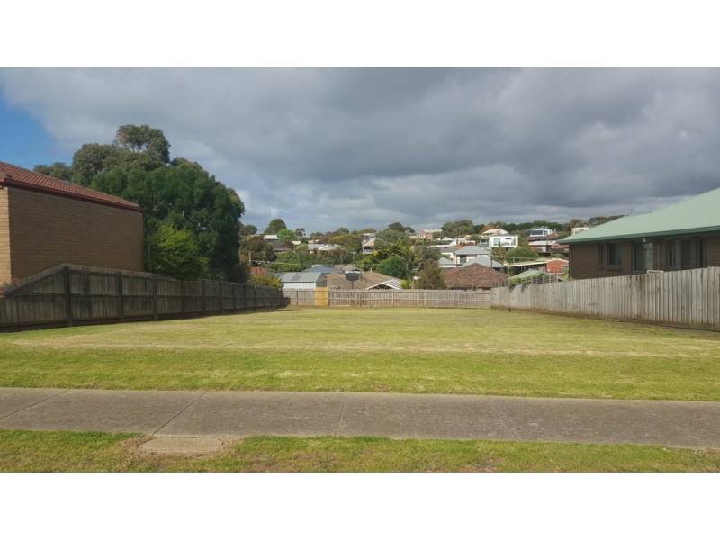 18 Halibut Avenue, Ocean Grove VIC 3226