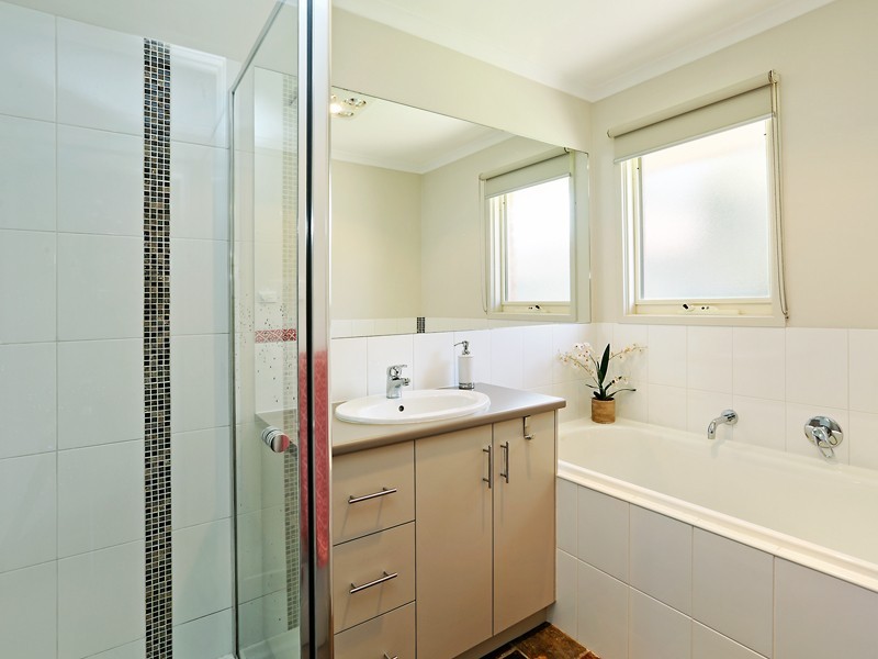 28 Claremont Drive, Leopold VIC 3224