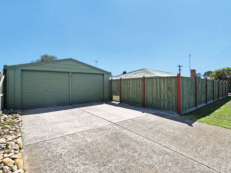 28 Claremont Drive, Leopold VIC 3224