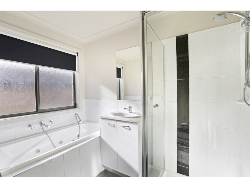 18 Hyde Way, Curlewis VIC 3222