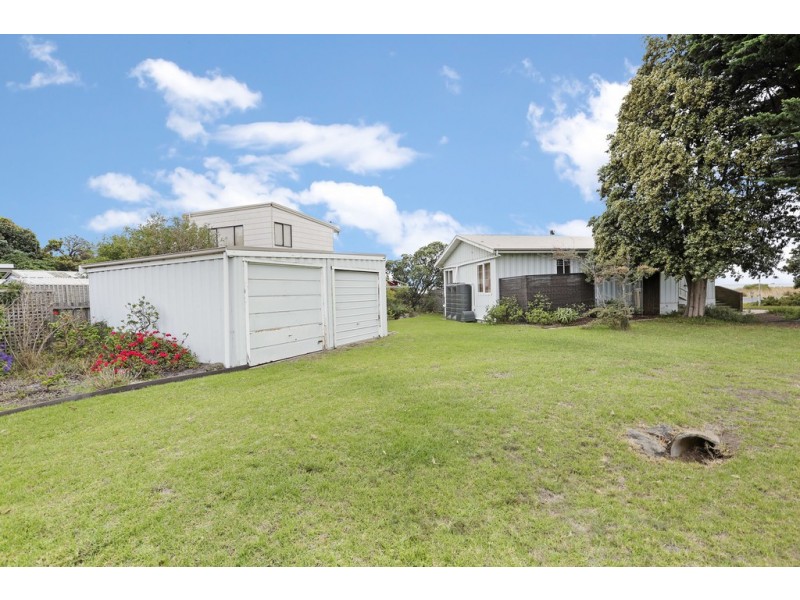 200 The Esplanade, Indented Head VIC 3223