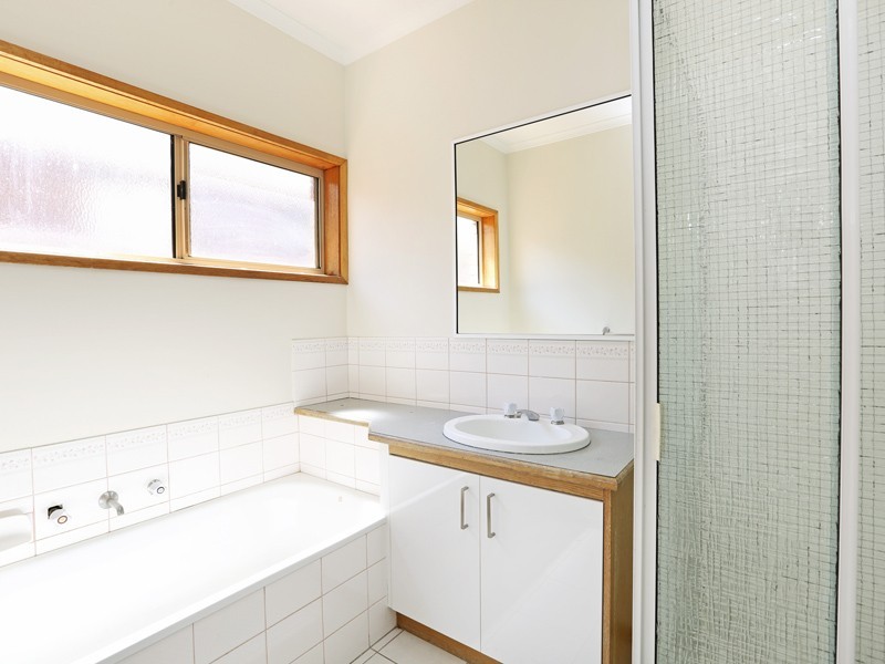 19 Amarina Road, Clifton Springs VIC 3222