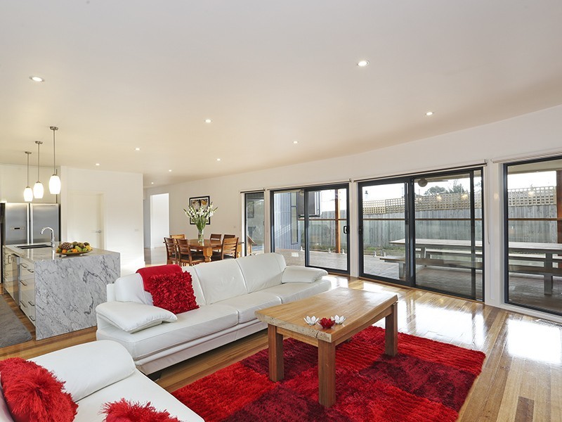 17 Takanna Avenue, Clifton Springs VIC 3222