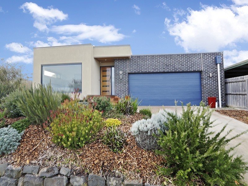 17 Takanna Avenue, Clifton Springs VIC 3222