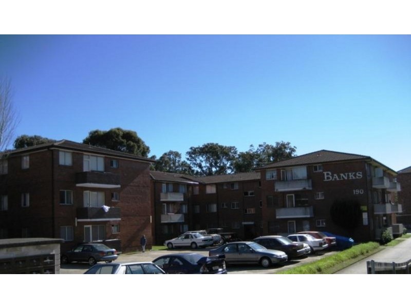 4/190 Sandal Crescent, Carramar NSW 2163