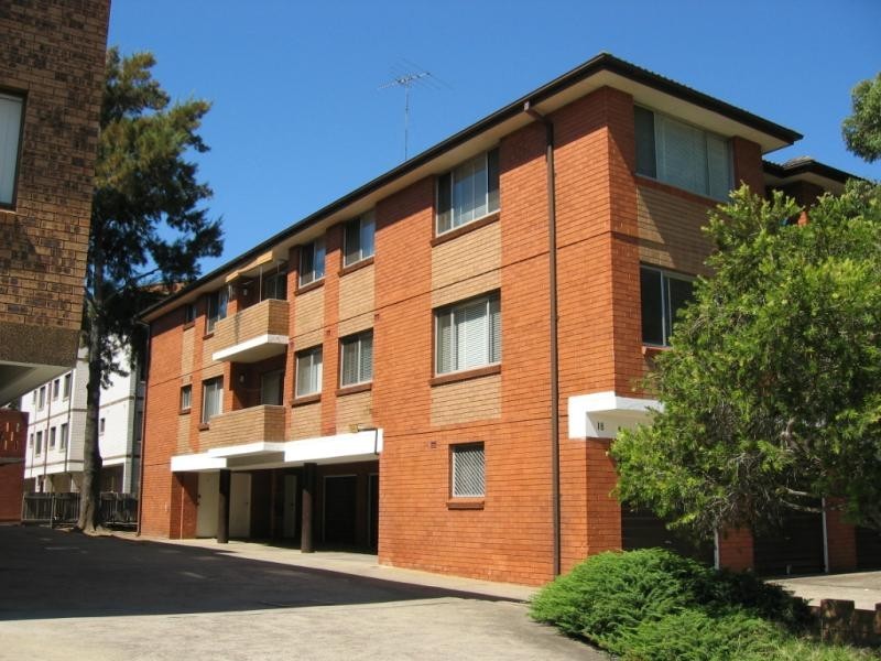 6/18 COLLIMORE AVE, Liverpool NSW 2170