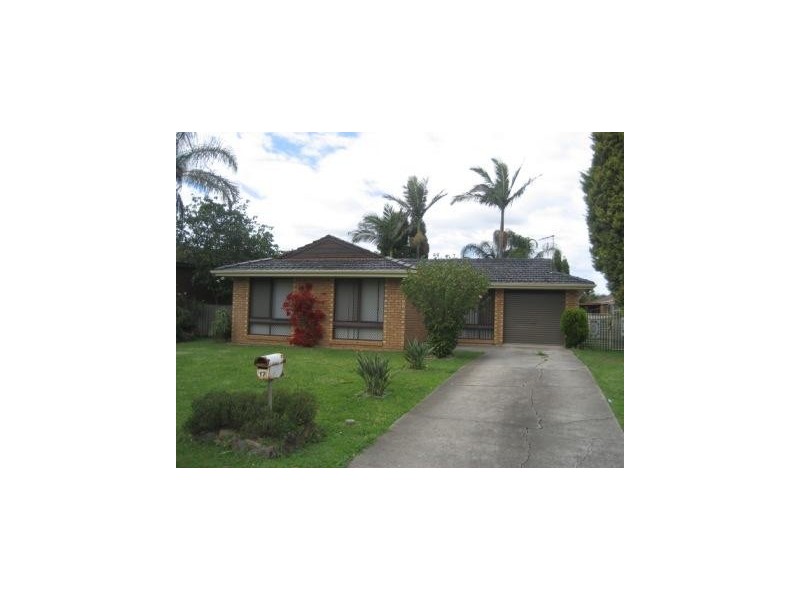 17 Whitlam Ave, Edensor Park NSW 2176