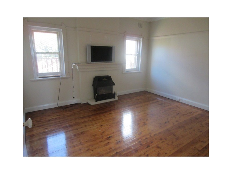 1 Stephenson Street, Roselands NSW 2196