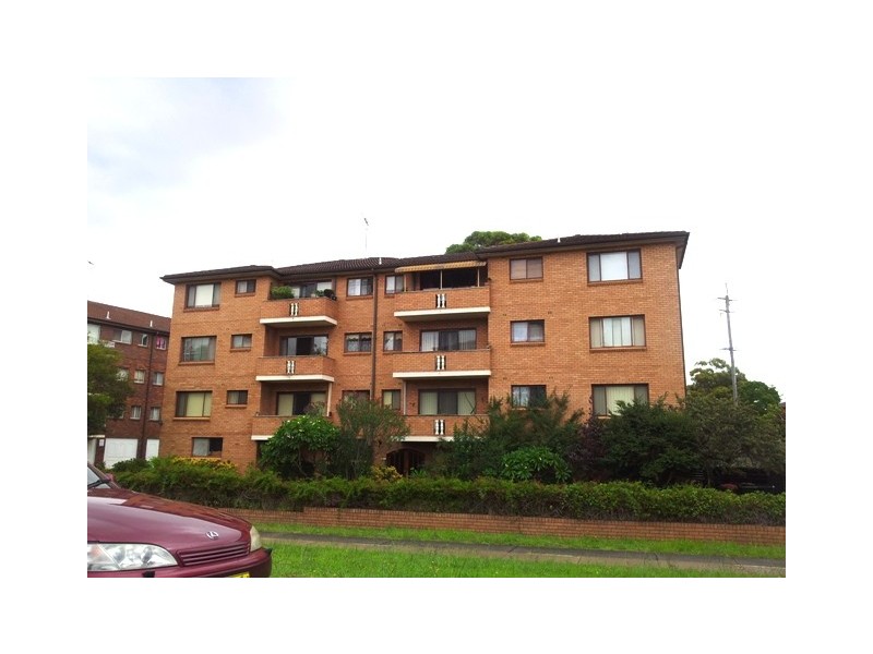 4/5A Fairlight Avenue, Fairfield NSW 2165