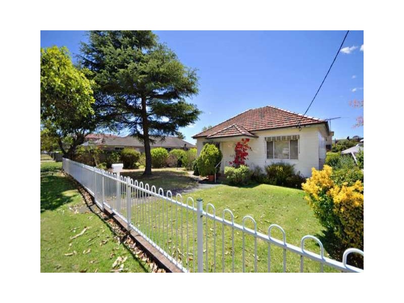 28  Wales Street, Greenacre NSW 2190