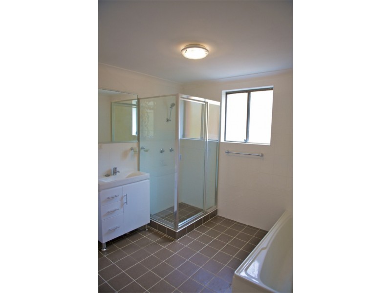 2/14-16 Hixson Street, Bankstown NSW 2200