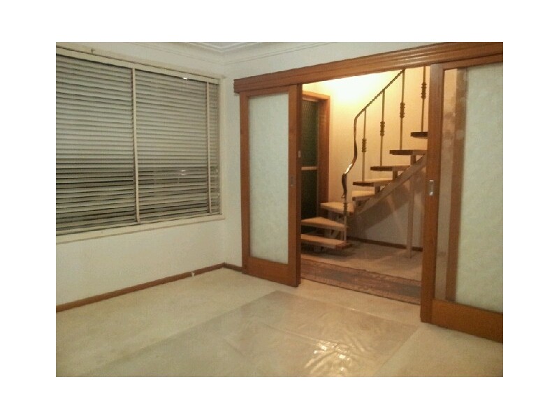 43 Caroline Crescent, Georges Hall NSW 2198