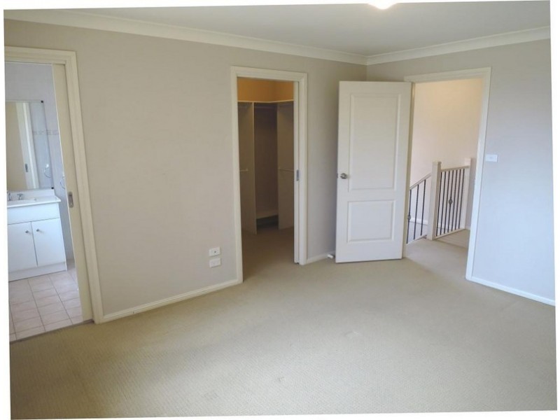 14B Redpa Close, West Hoxton NSW 2171