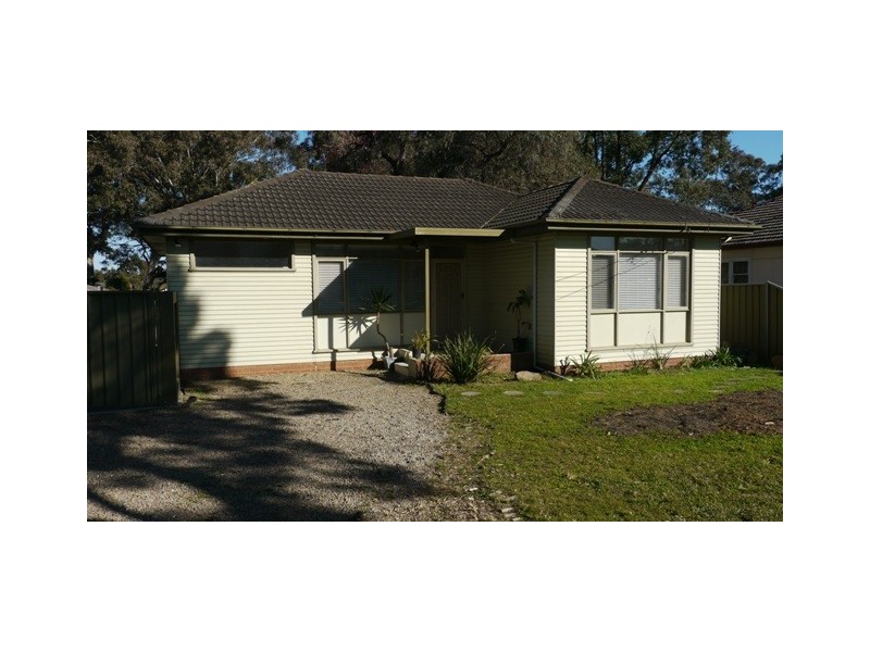 29 Endeavour Road, Georges Hall NSW 2198