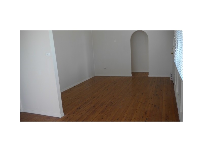 29 Endeavour Road, Georges Hall NSW 2198